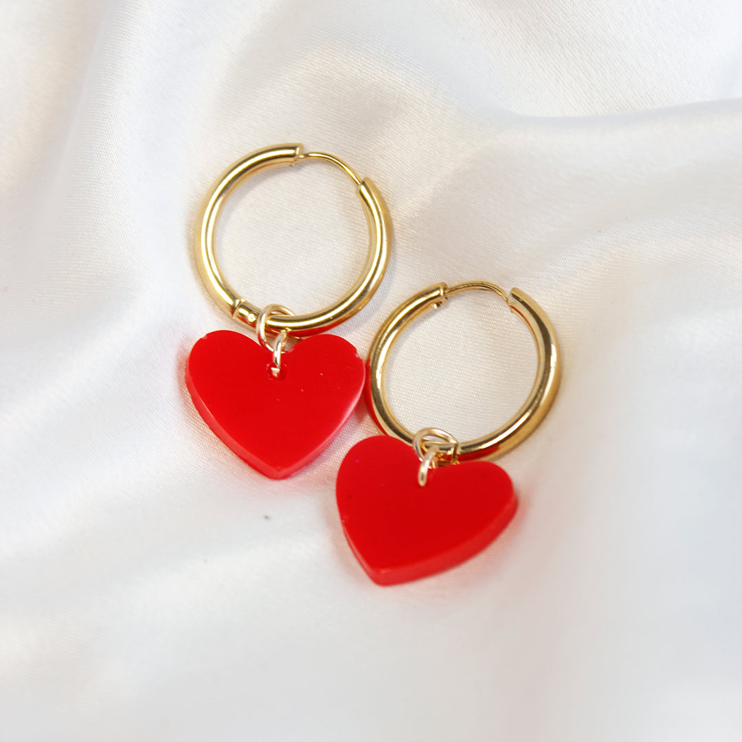 Huggie hoops corazón