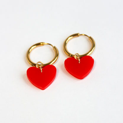 Huggie hoops corazón